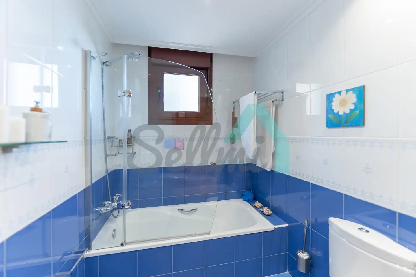 Baño de Piso en venta en Oviedo  con Calefacción, Parquet y Trastero