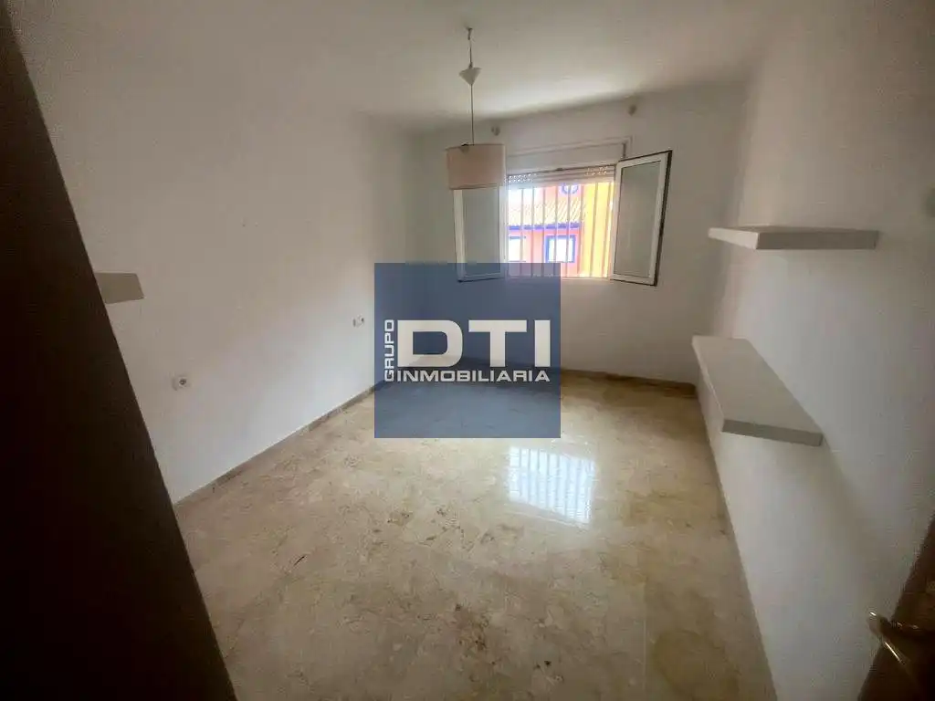 Habitación de Casa o chalet en venta en Castilleja de Guzmán con Aire acondicionado, Terraza y Piscina