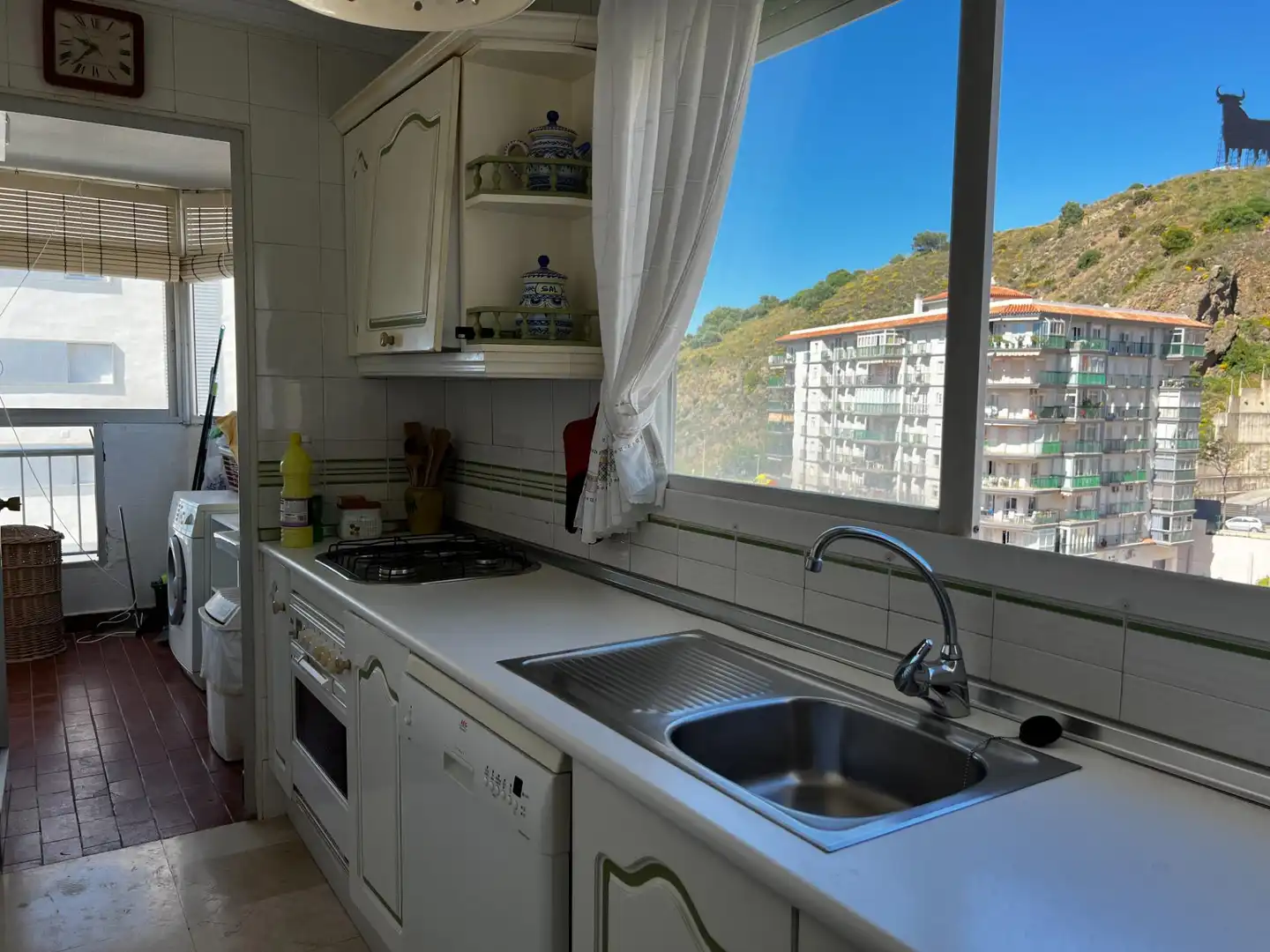 Cuina de Apartament en venda en Fuengirola amb Aire condicionat, Terrassa i Piscina comunitària