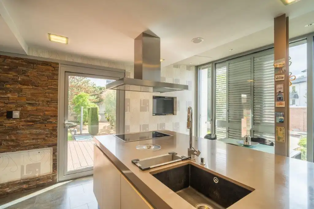 Detached house with terrace for sale in Carrer Monestir de Gualter, imagen 7