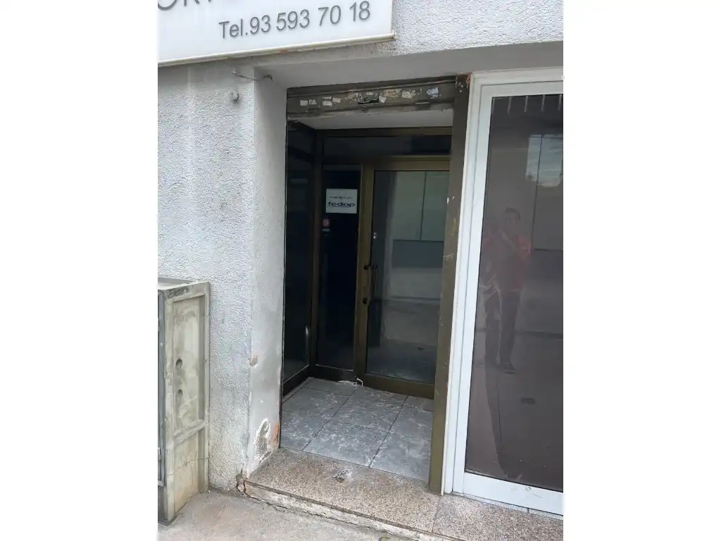 Edificio en venta en Col.legis Nous