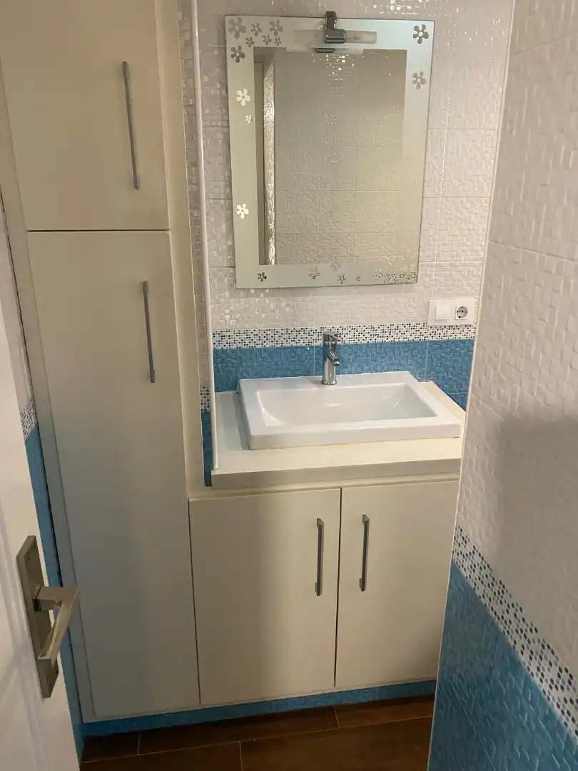 Bathroom of Duplexes for rent in Dos Hermanas  with Air Conditioner and Pets allowed
