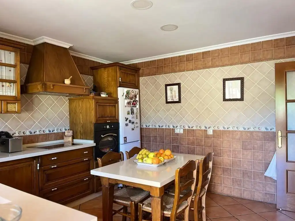 Cocina de Casa o chalet en venta en Chiclana de la Frontera con Jardín privado, Terraza y Trastero