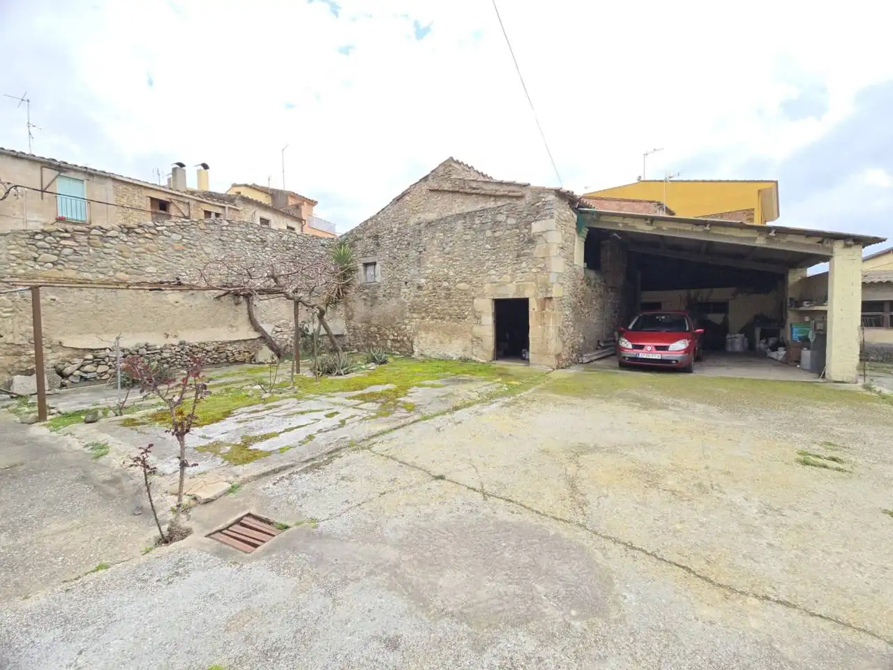 Vista exterior de Casa o xalet en venda en Cervià de Ter amb Calefacció, Jardí privat i Terrassa