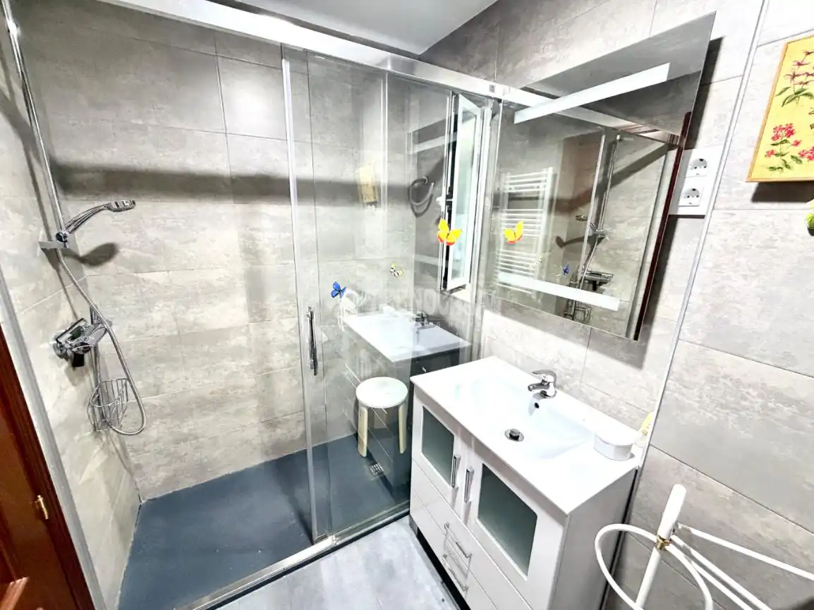 Baño de Piso en venta en Fuenlabrada con Aire acondicionado, Calefacción y Terraza