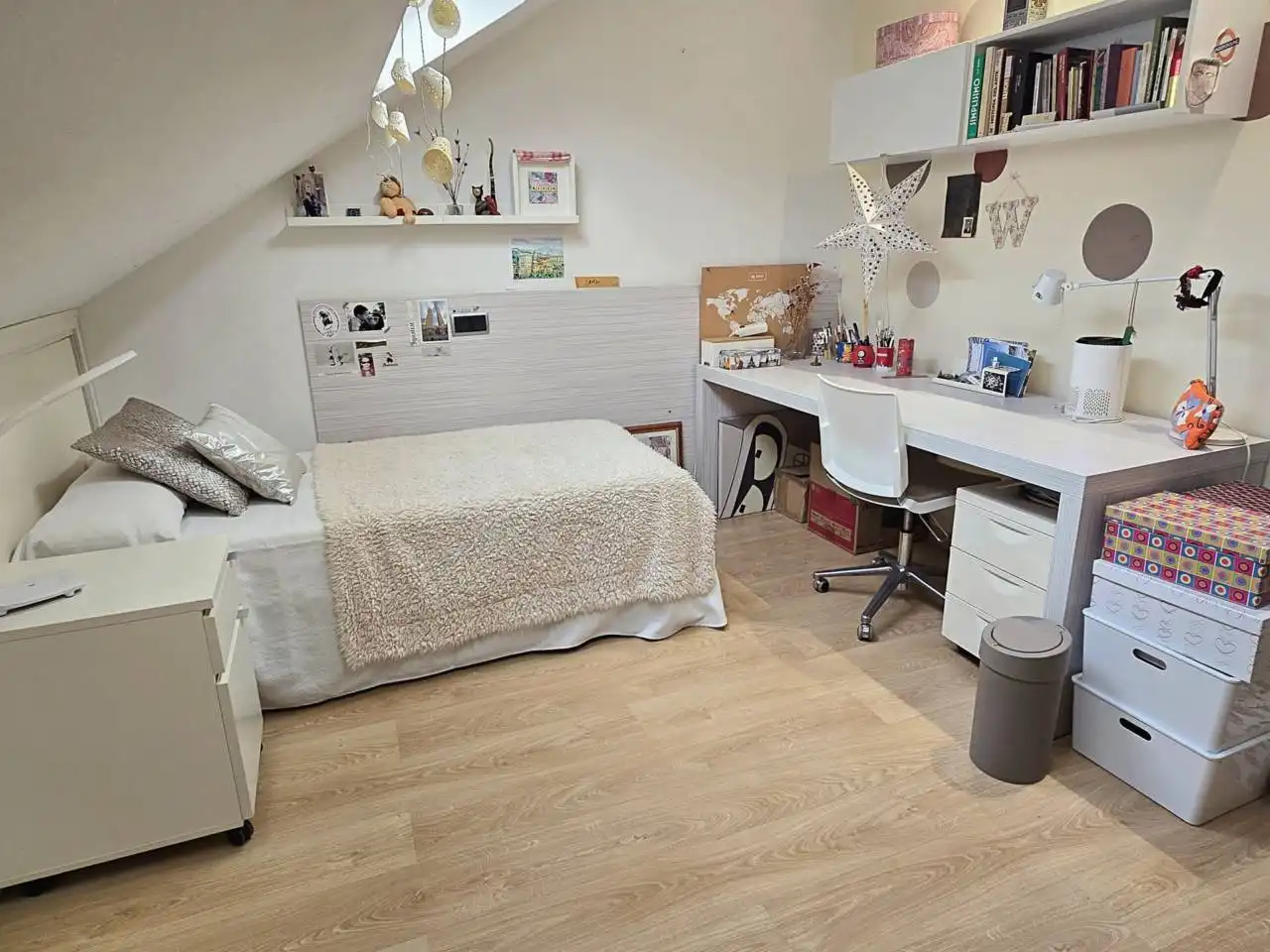 Schlafzimmer von Dachboden zum Verkauf in Valencia mit Klimaanlage, Heizung und Terrasse
