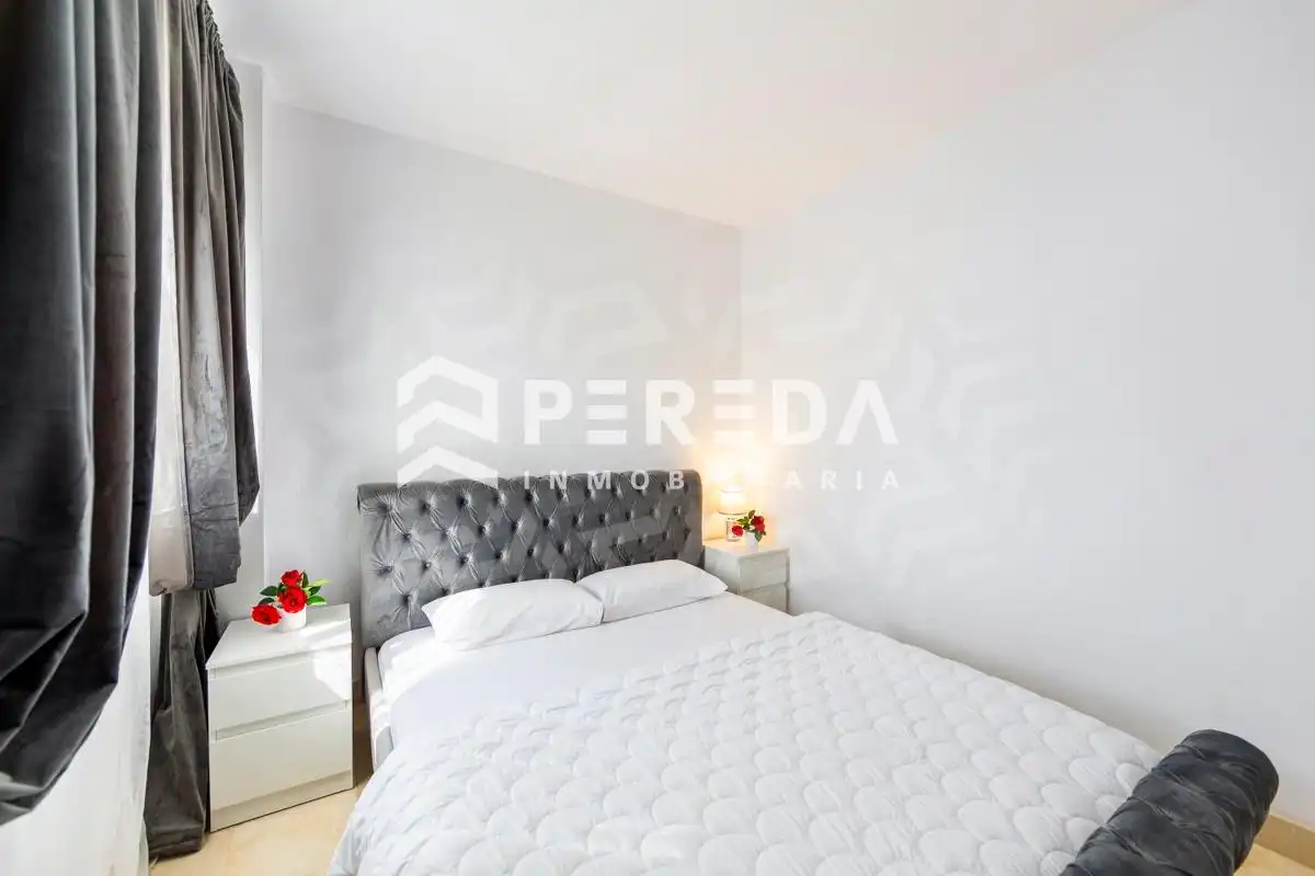 Habitación de Apartamento en venta en Roquetas de Mar con Aire acondicionado y Terraza