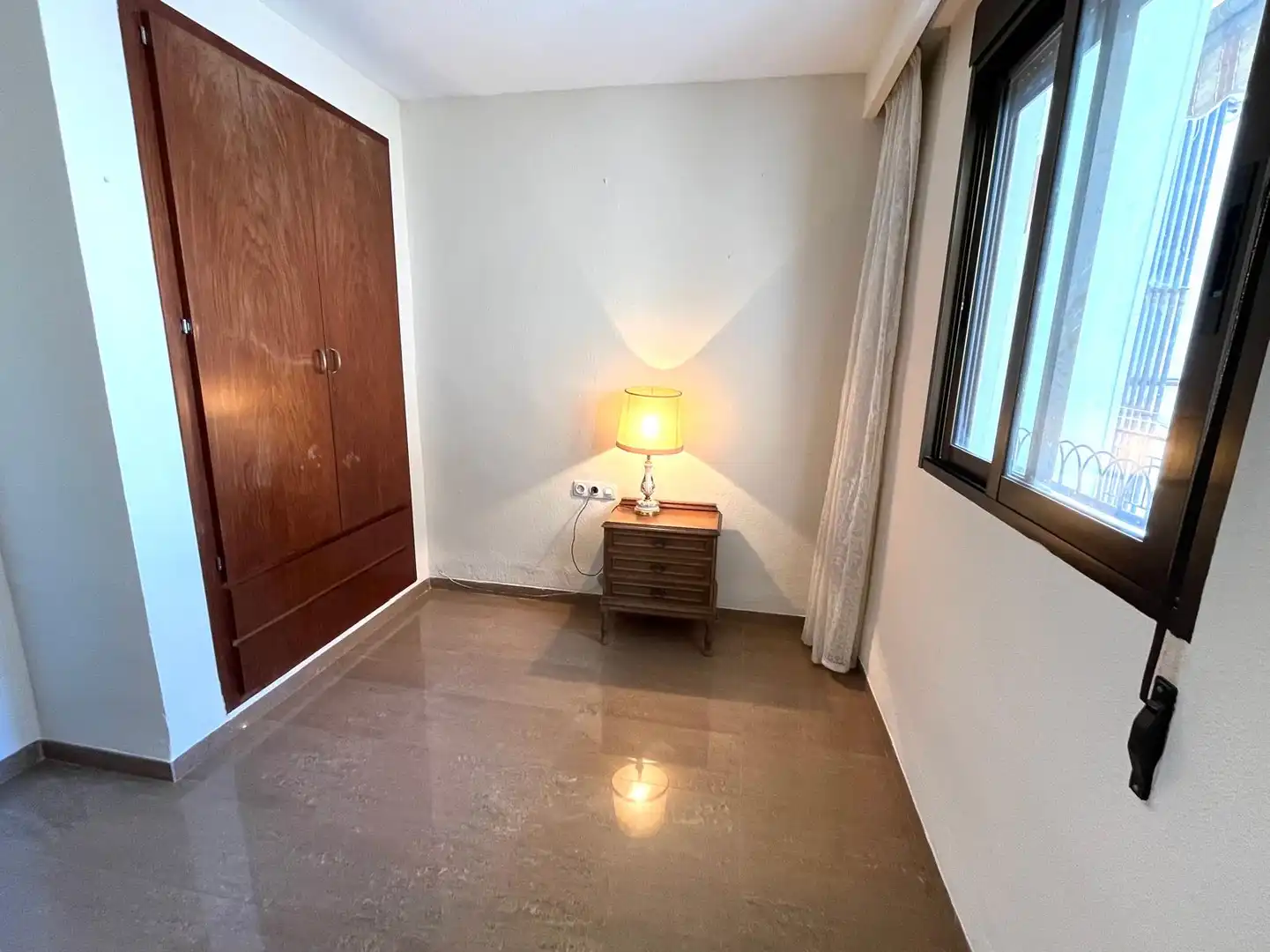 Piso de alquiler en Valencia con Aire acondicionado, Amueblado y Balcón
