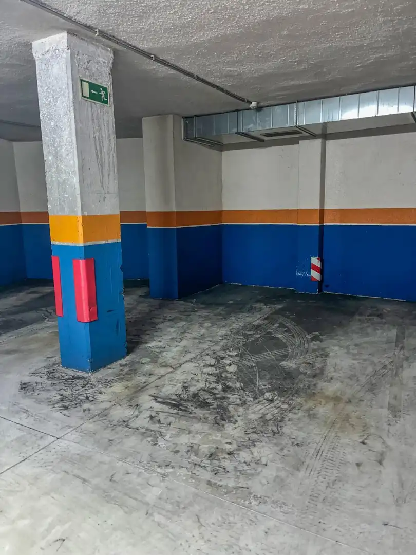 Aparcament de Garatge en venda en Oviedo 
