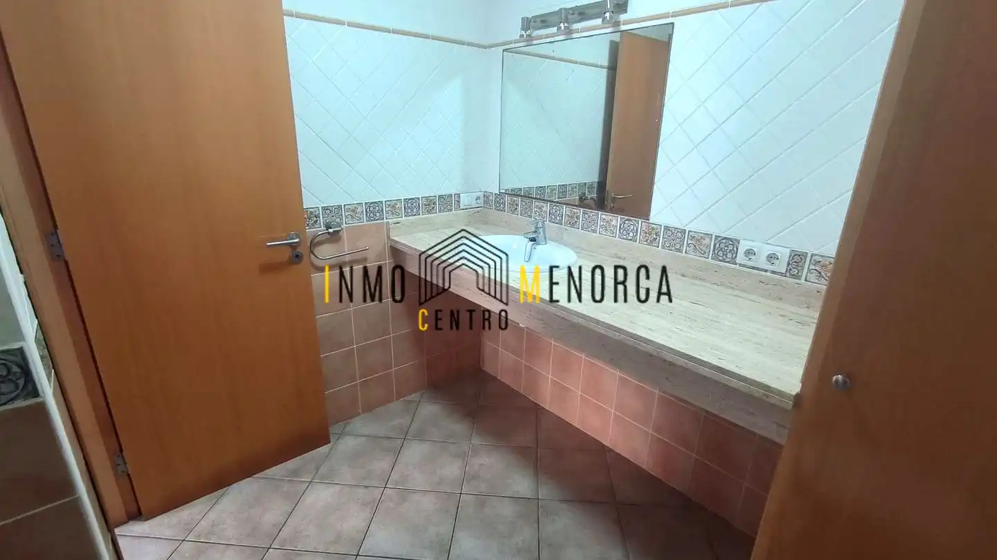 Baño de Planta baja en venta en Ciutadella de Menorca con Aire acondicionado
