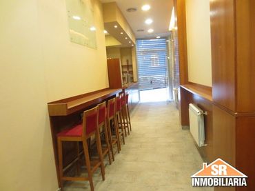 Business premises to rent in Rúa Orillamar