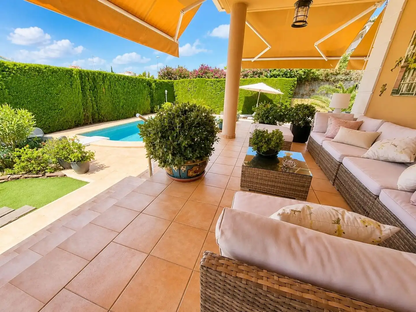 Detached house with pool for sale in Los Arenales del Sol, imagen 7