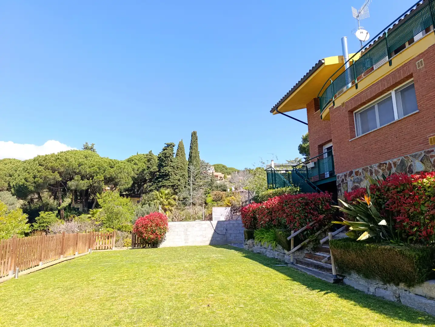Detached house with terrace for sale in Montalnou - Milans del Bosc
