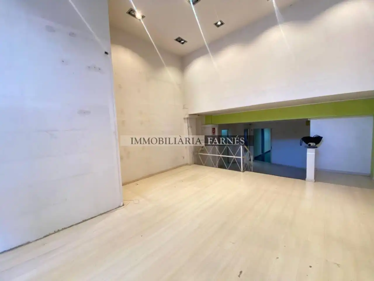 Local comercial en alquiler en Avenida Onze de Setembre, imagen 3
