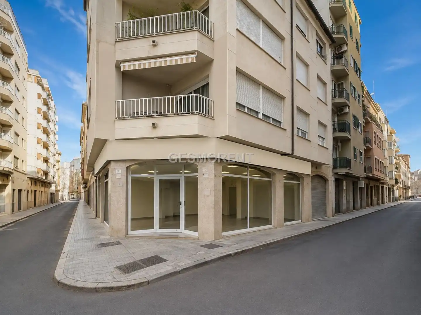 Vista exterior de Local de lloguer en  Palma de Mallorca