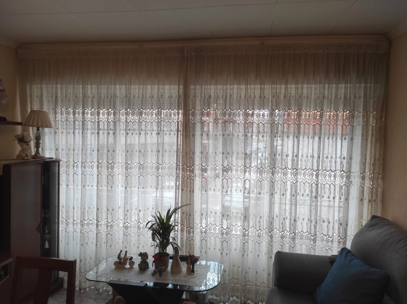 Sala d'estar de Pis en venda en Mataró amb Forn