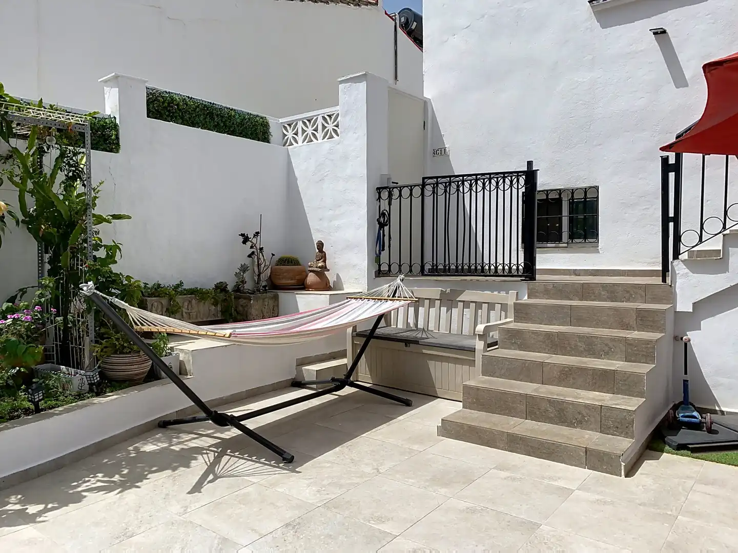 Terrassa de Casa adosada en venda en Estepona amb Aire condicionat, Jardí privat i Terrassa