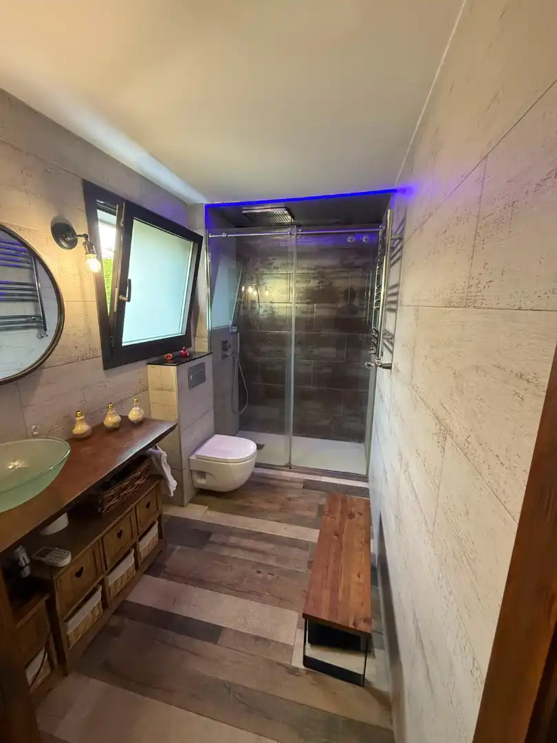 Bathroom of Flat for sale in Gavà  with Parquet flooring, Terrace and Storage room