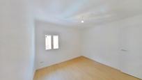 Bedroom of Flat for sale in  Madrid Capital  with Oven
