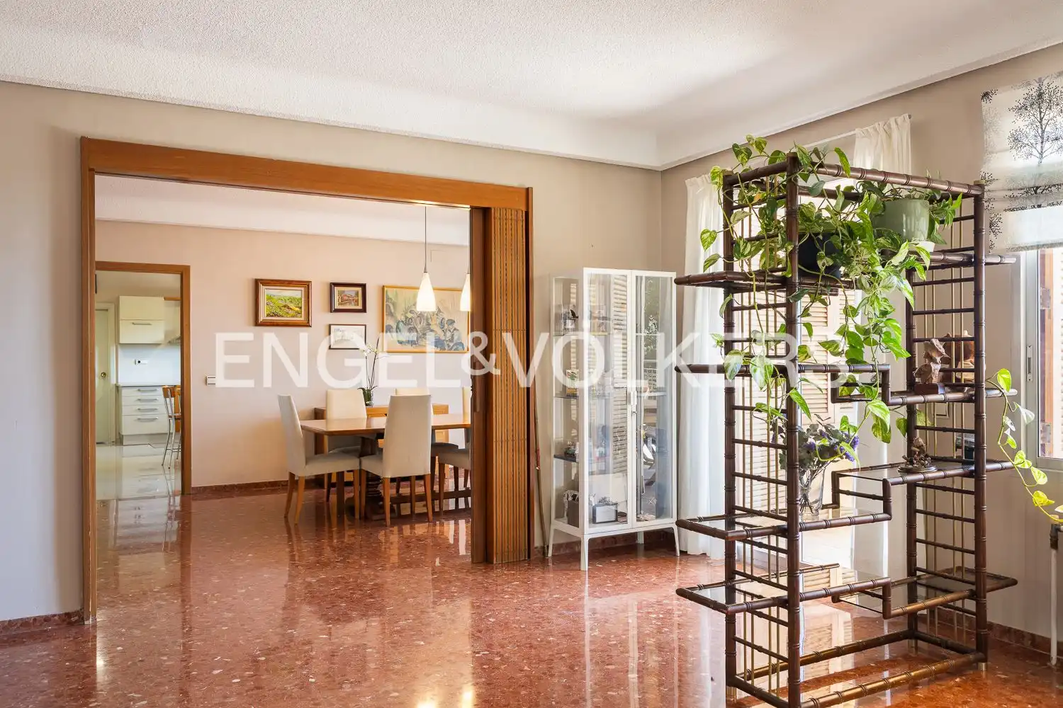 Dining room of Houses for sale in Chiva  with Air Conditioner, Heating and Private garden