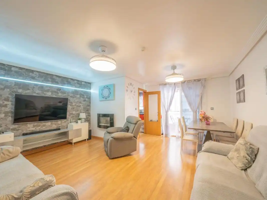 Flat with terrace for sale in C. los Molinos, imagen 3