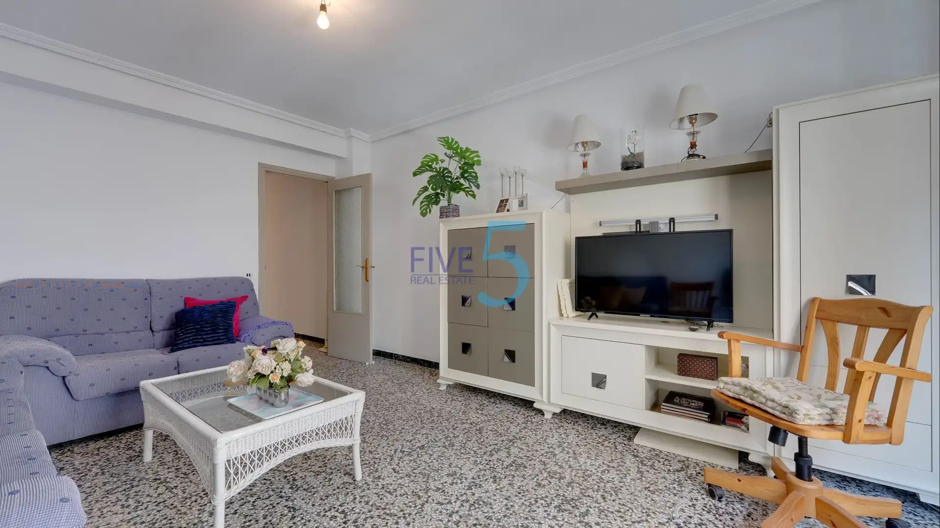 Living room of Flat for sale in Elche / Elx  with Furnished and Balcony