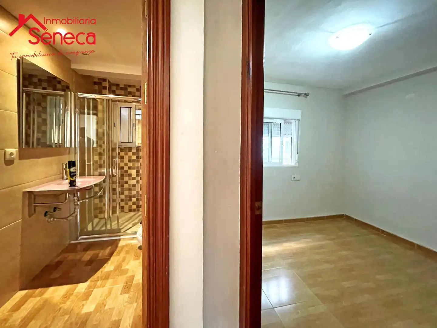 Bedroom of Flat for sale in Córdoba  with Air Conditioner and Heating