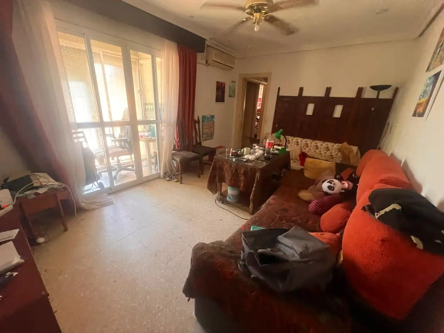 Living room of Flat for sale in Sevilla  with Air Conditioner, Terrace and Furnished