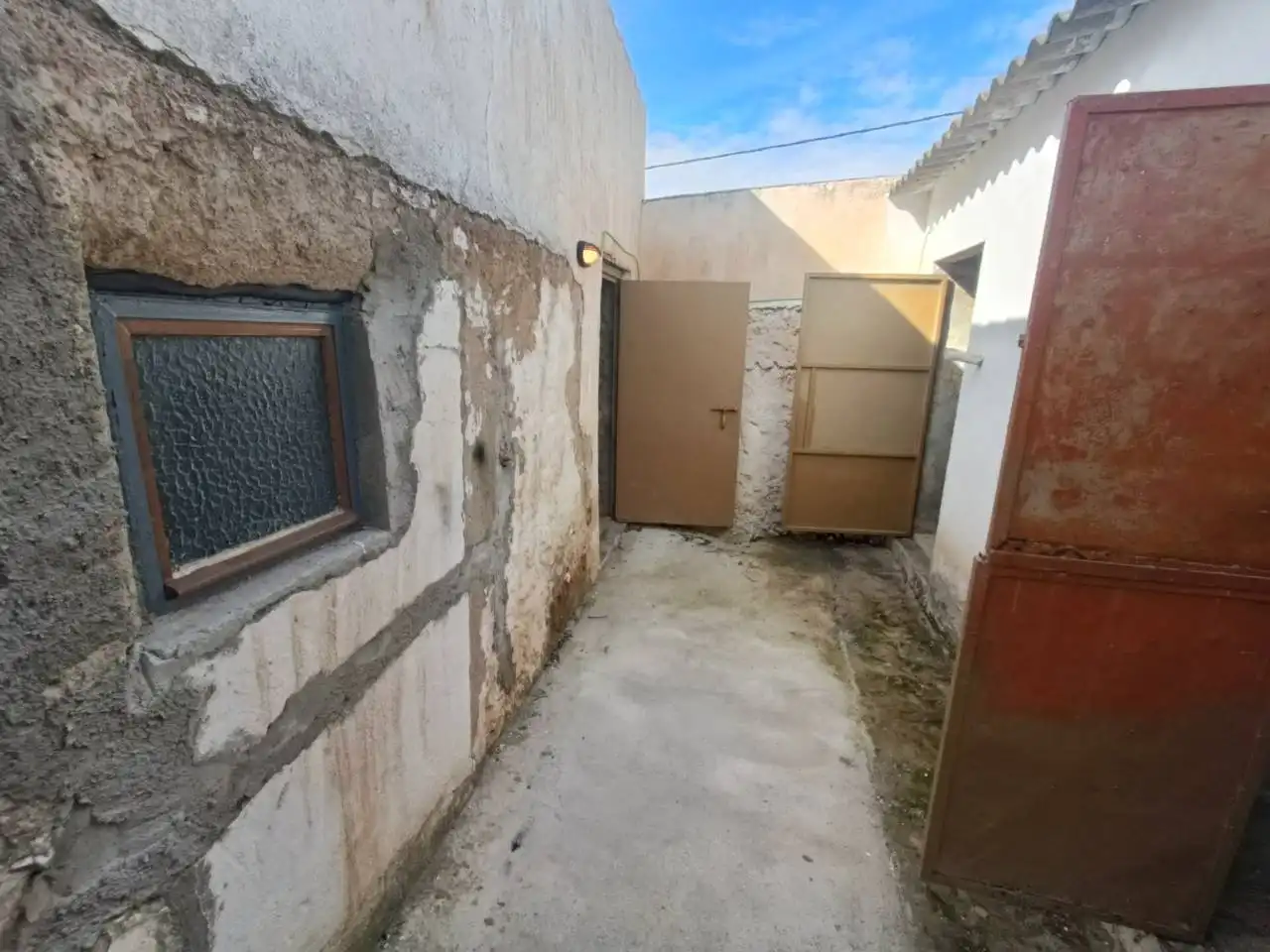 Vista exterior de Casa o xalet en venda en Loja amb Jardí privat i Moblat