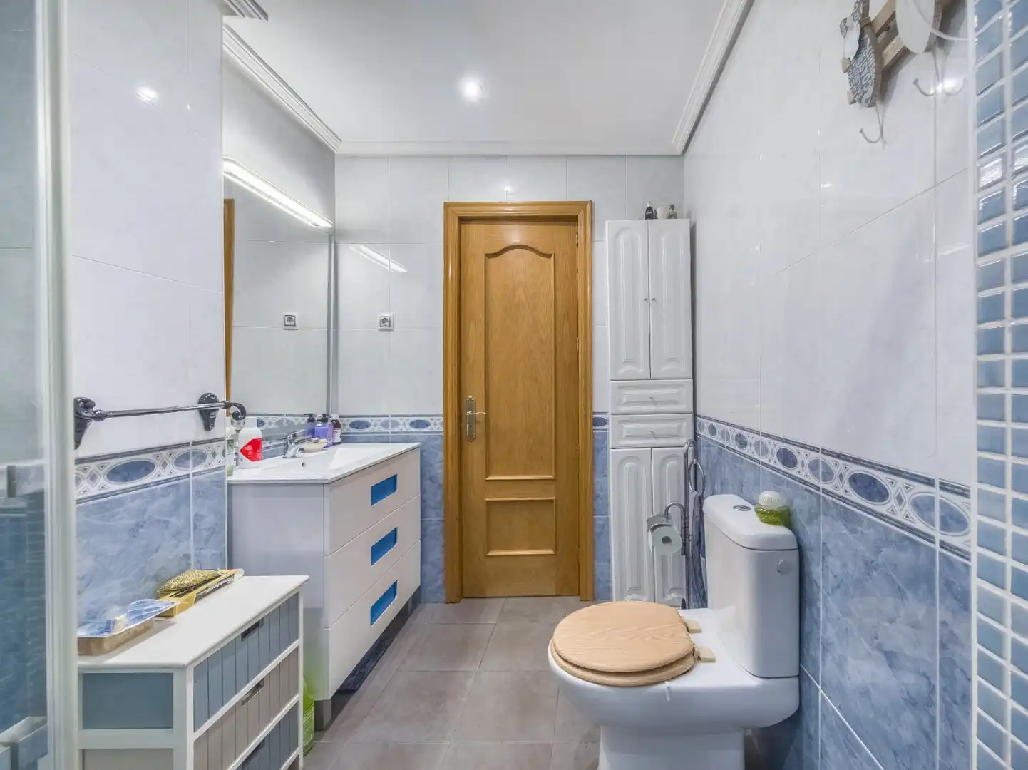 Badezimmer von Wohnung zum Verkauf in Madrid mit Heizung, Terrasse und Balkon