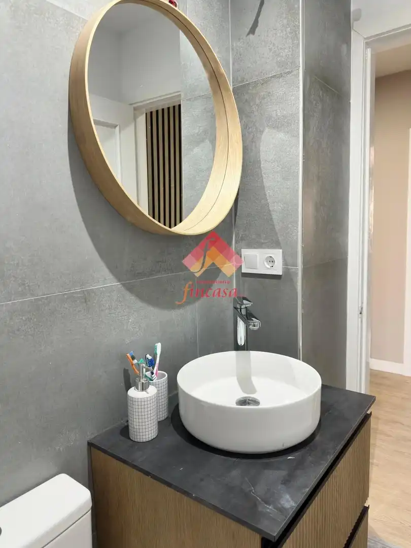 Bathroom of Flat for sale in Ronda  with Air Conditioner, Heating and Terrace