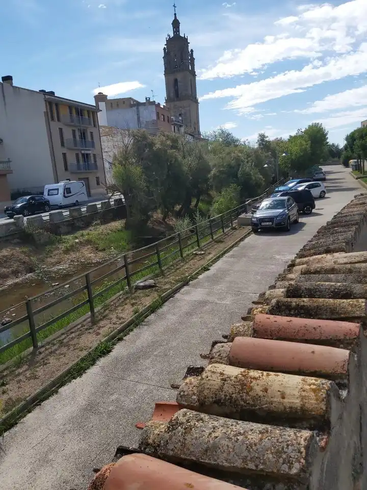 Residential zum Verkauf in Río Odrón, Los Arcos