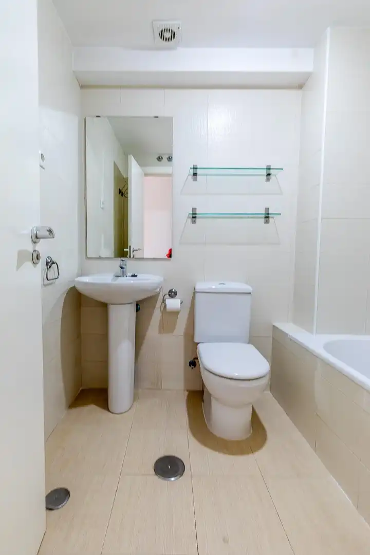 Baño de Estudio en venta en Madrid con Aire acondicionado y Calefacción