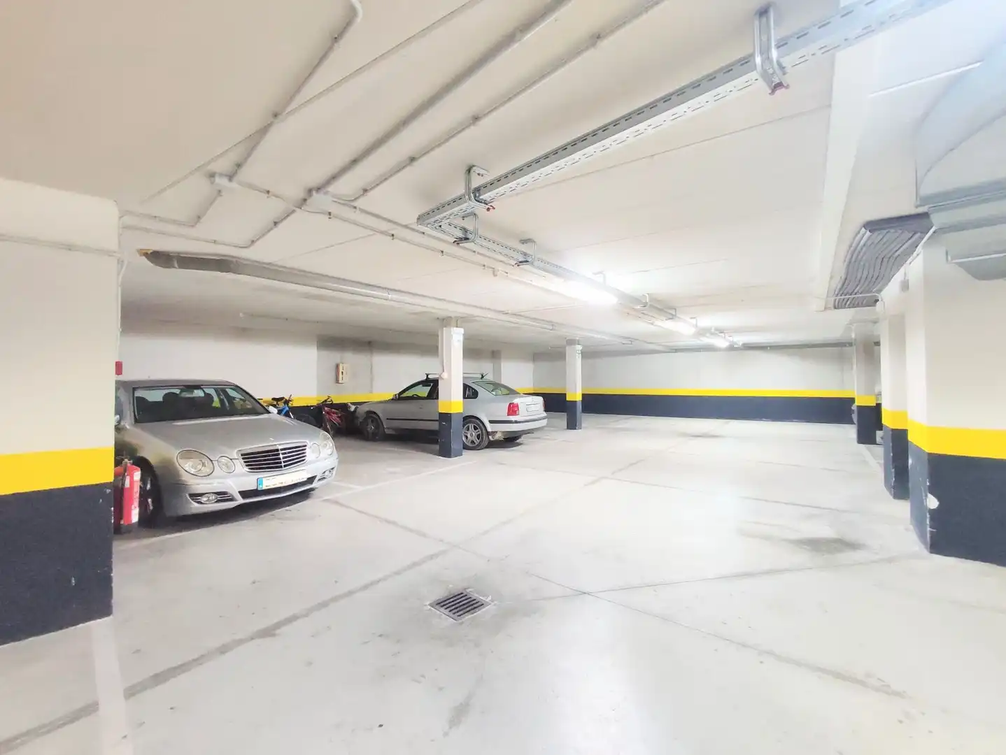 Parking de Casa adosada en venta en Aoiz / Agoitz con Aire acondicionado, Calefacción y Terraza