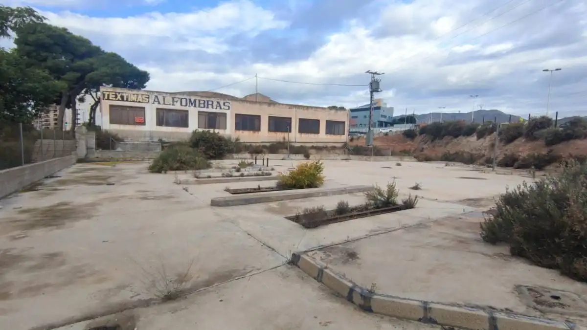Nau industrial en venda a Crevillent, imagen 2