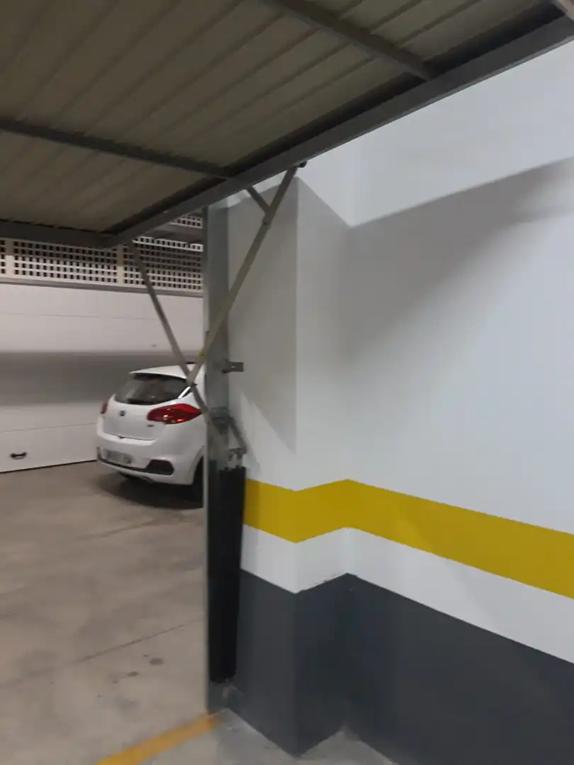 Aparcament de Pis de lloguer en Motril amb Aire condicionat, Calefacció i Parquet