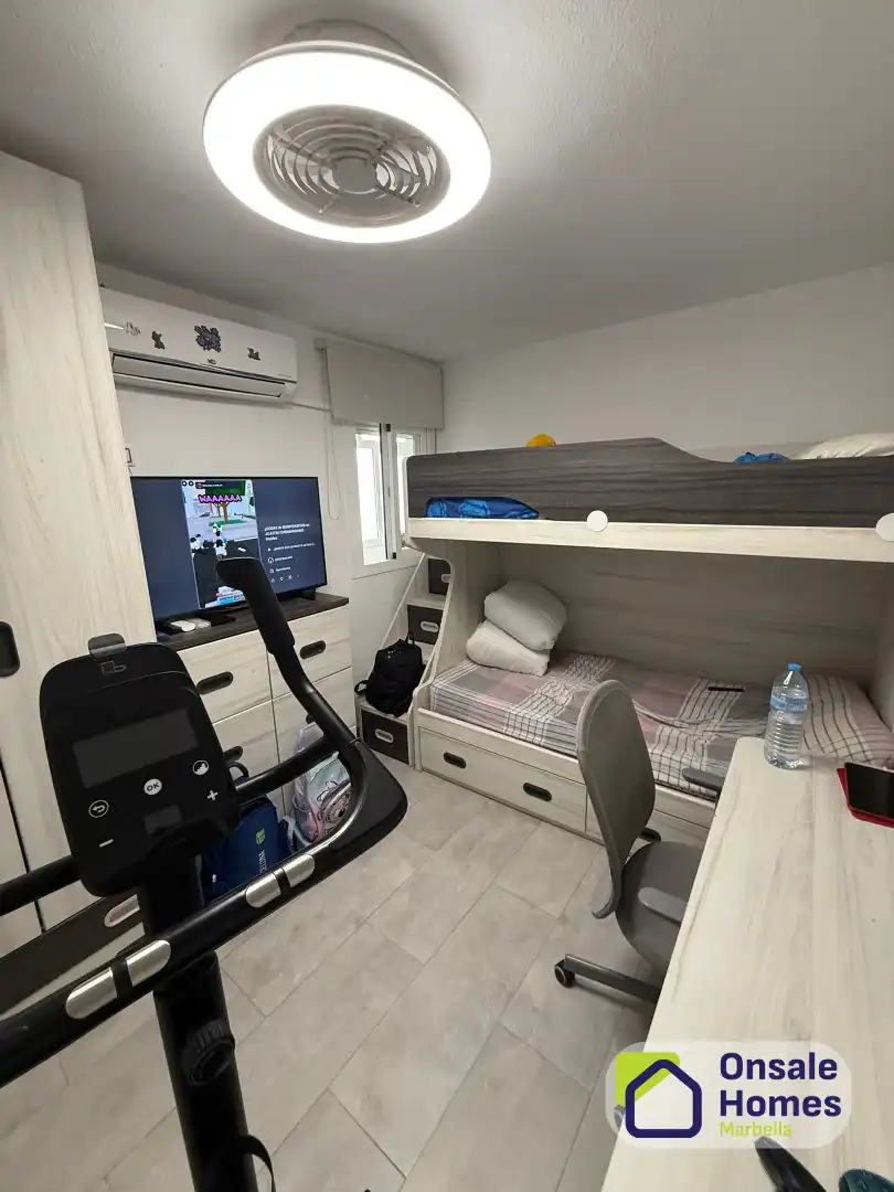 Piso en venta en Calle Juan XXIII, Divina Pastora