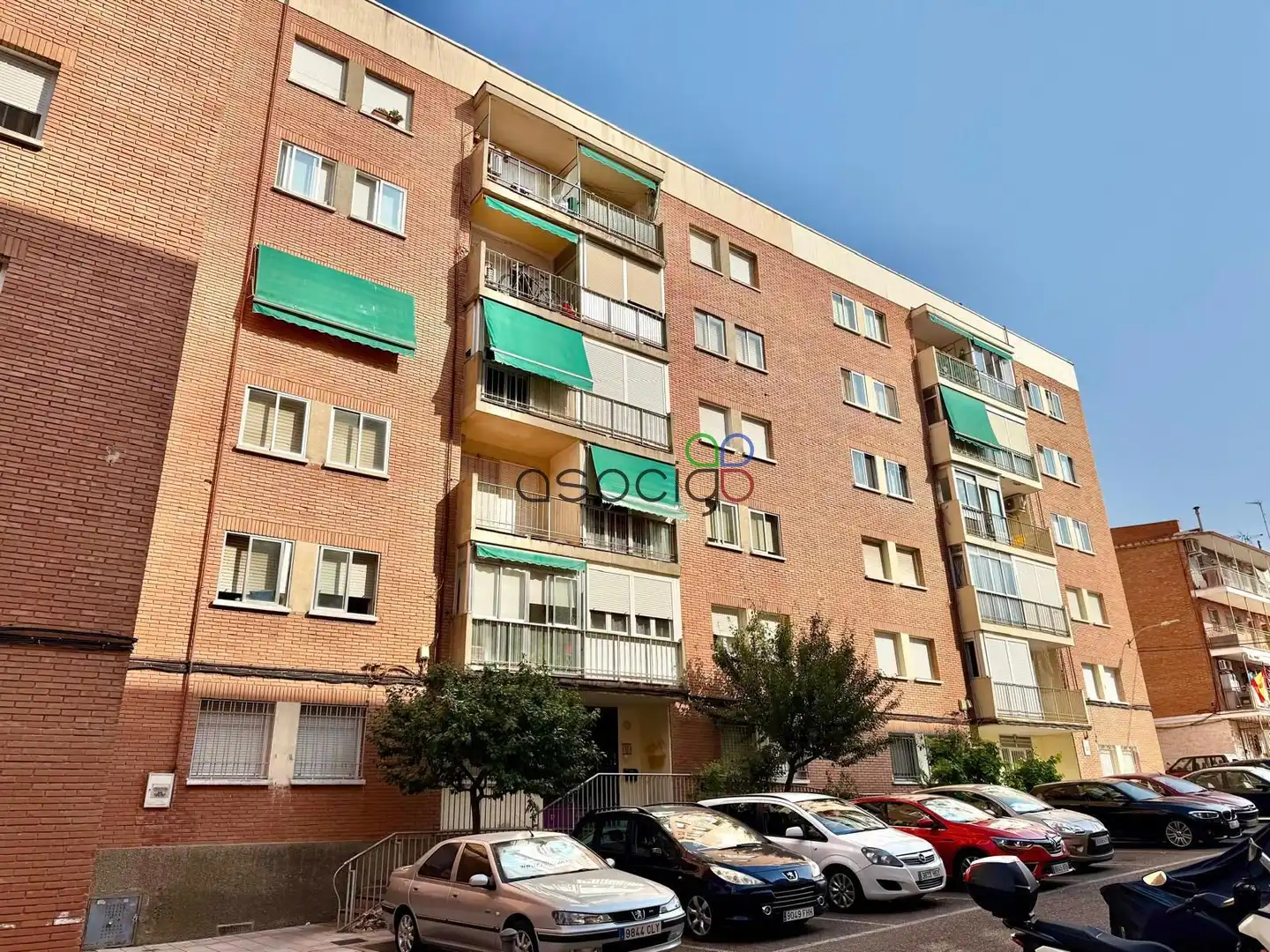 Vista exterior de Pis en venda en Guadalajara amb Calefacció i Terrassa