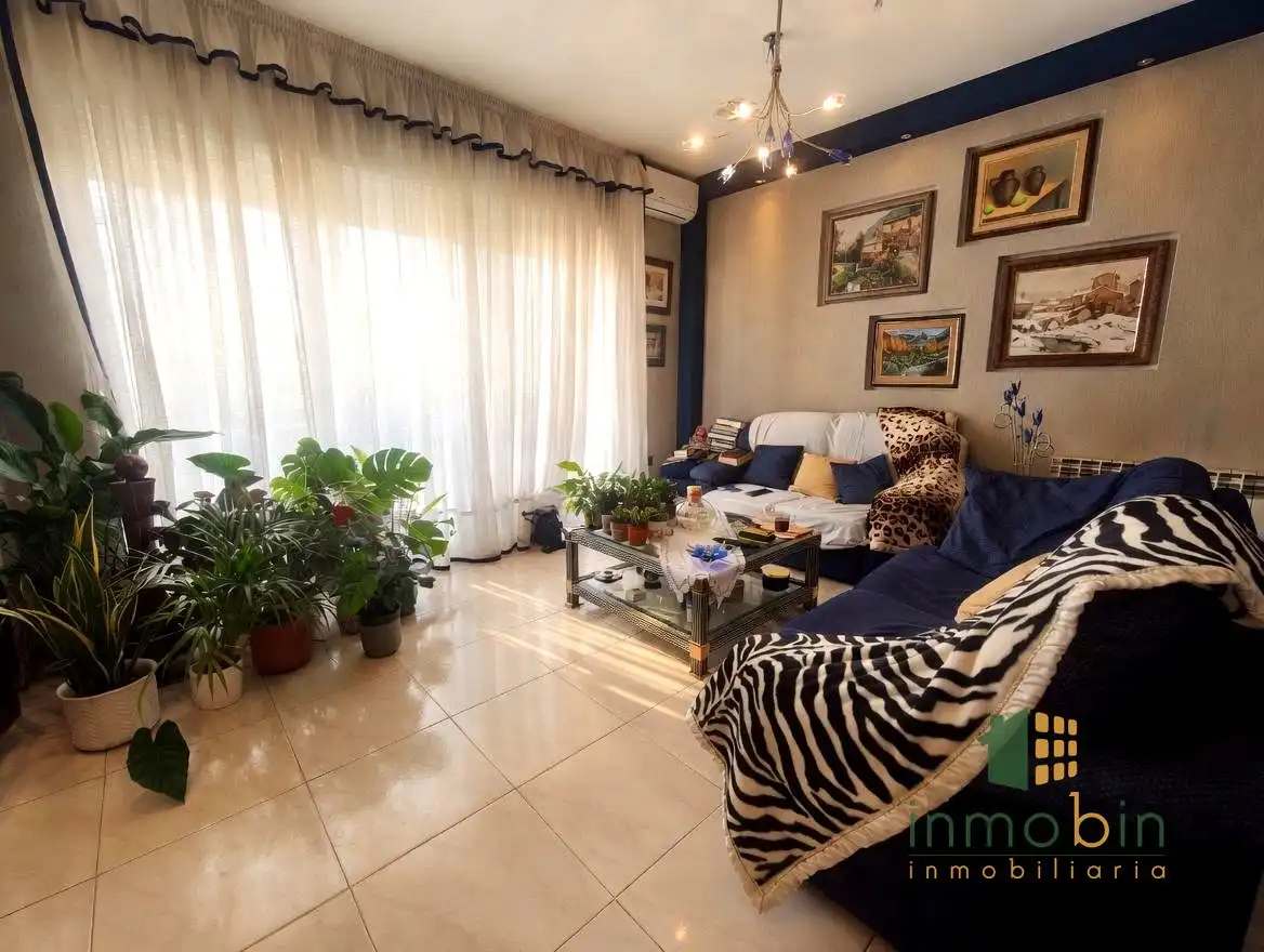 Casa con terraza en venta en Don Benito, imagen 2