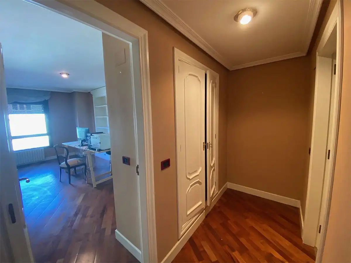 Piso en venta en Oviedo  con Calefacción