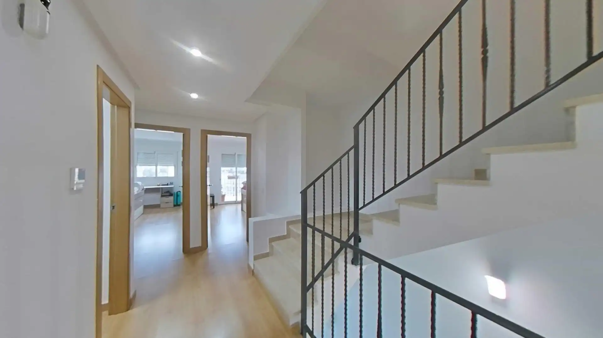 Adosado con terraza en venta en Monforte del Cid, imagen 3