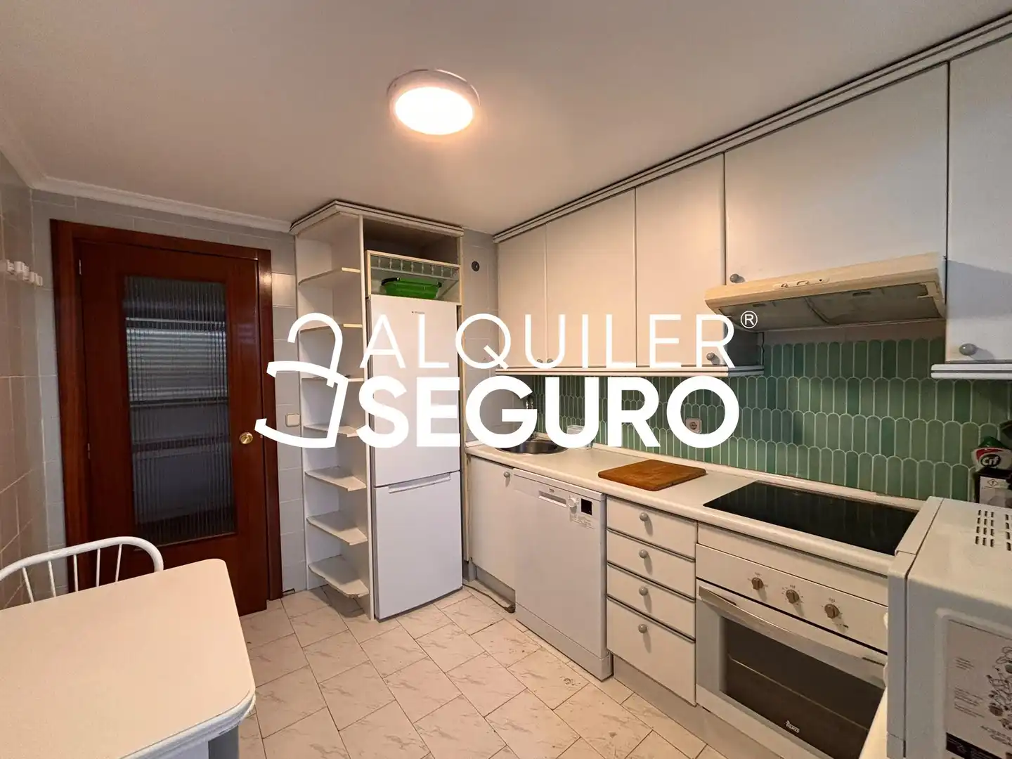 Küche von Wohnung zur Miete in Puente de Vallecas