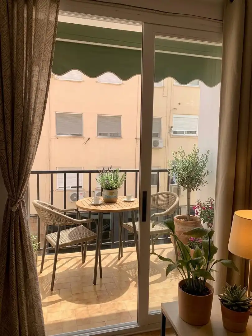 Terrassa de Pis en venda en Almería amb Aire condicionat