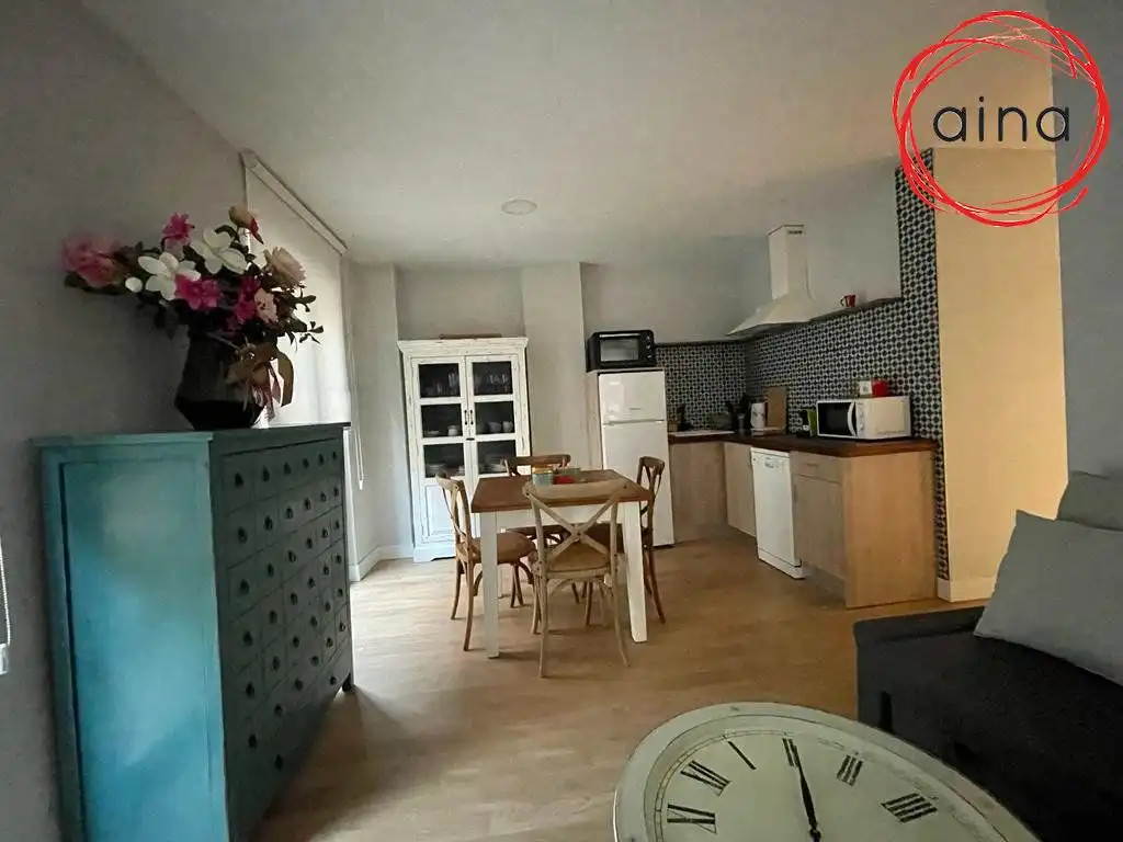 Kitchen of Flat for sale in  Pamplona / Iruña  with Air Conditioner, Furnished and Balcony
