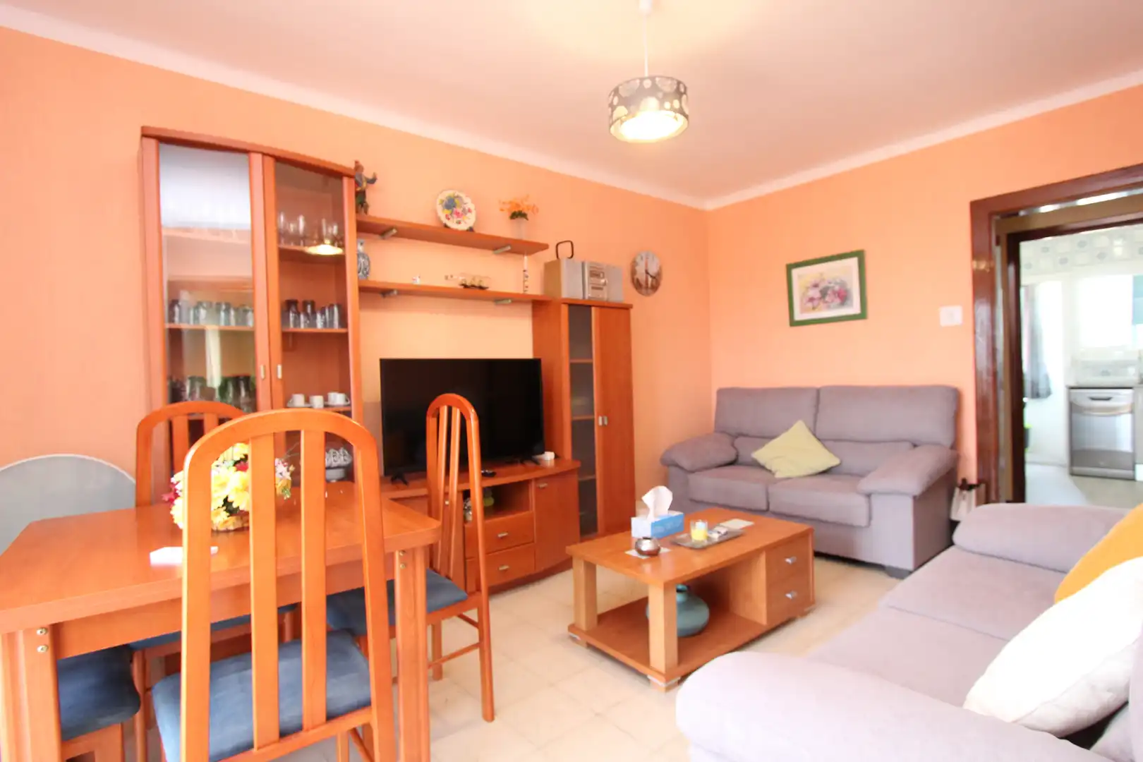 Sala de estar de Apartamento en venta en Vandellòs i l'Hospitalet de l'Infant con Amueblado y Balcón