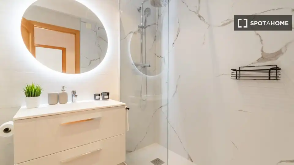 Room in Les Tres Torres