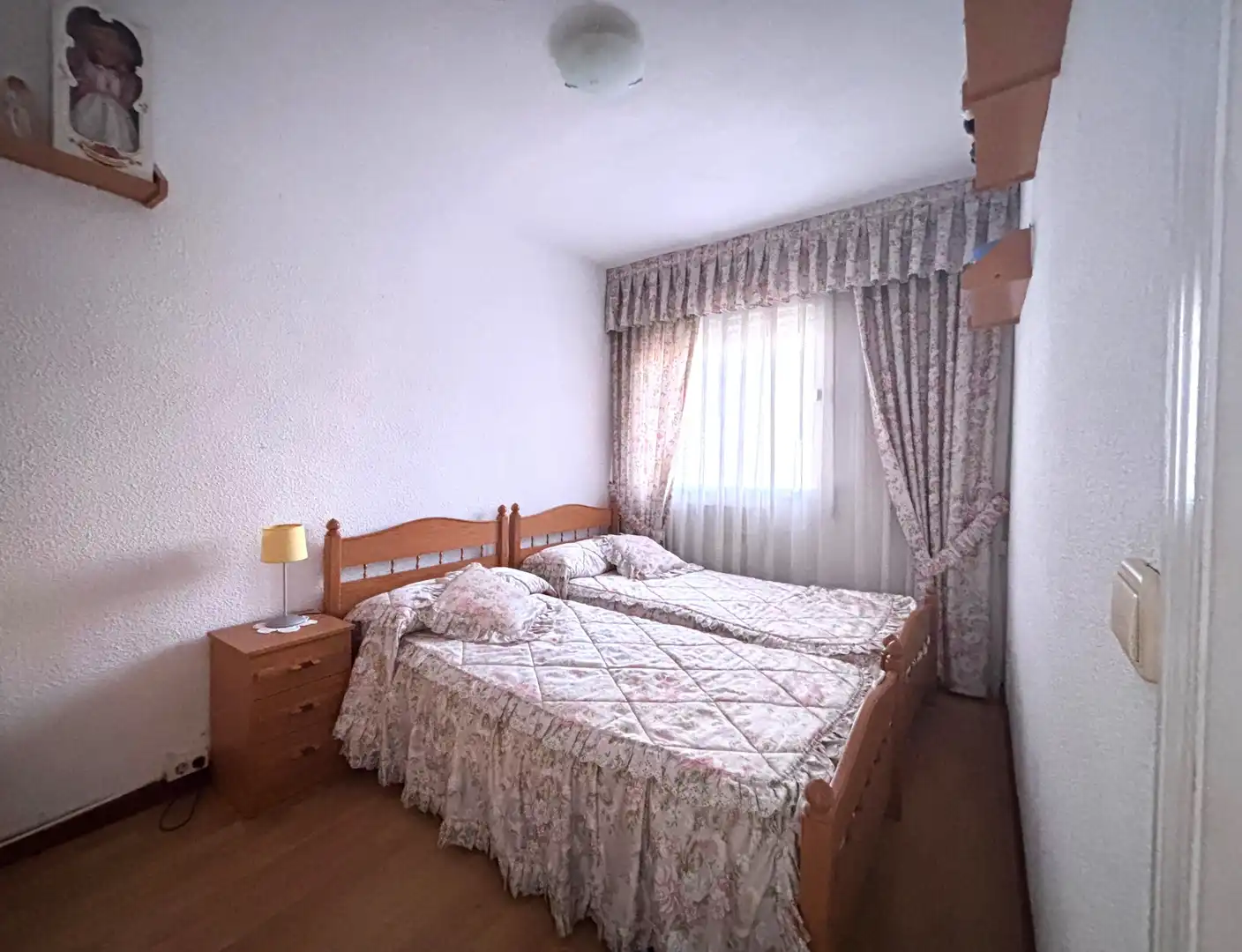 Habitación de Piso en venta en Madrid con Terraza, Trastero y Amueblado