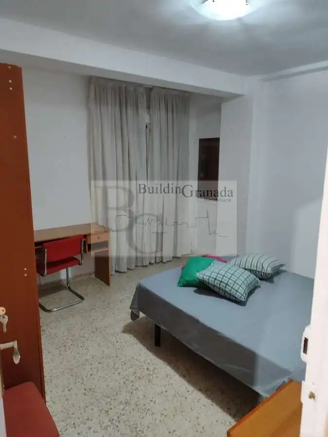Bedroom of Flat for rent in Granada  with Furnished and Balcony
