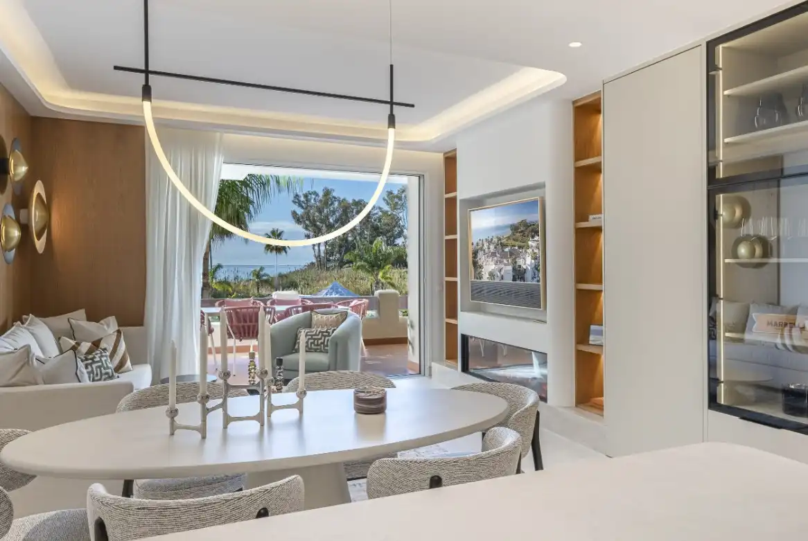 Dining room of Flat for sale in Estepona  with Air Conditioner, Heating and Private garden