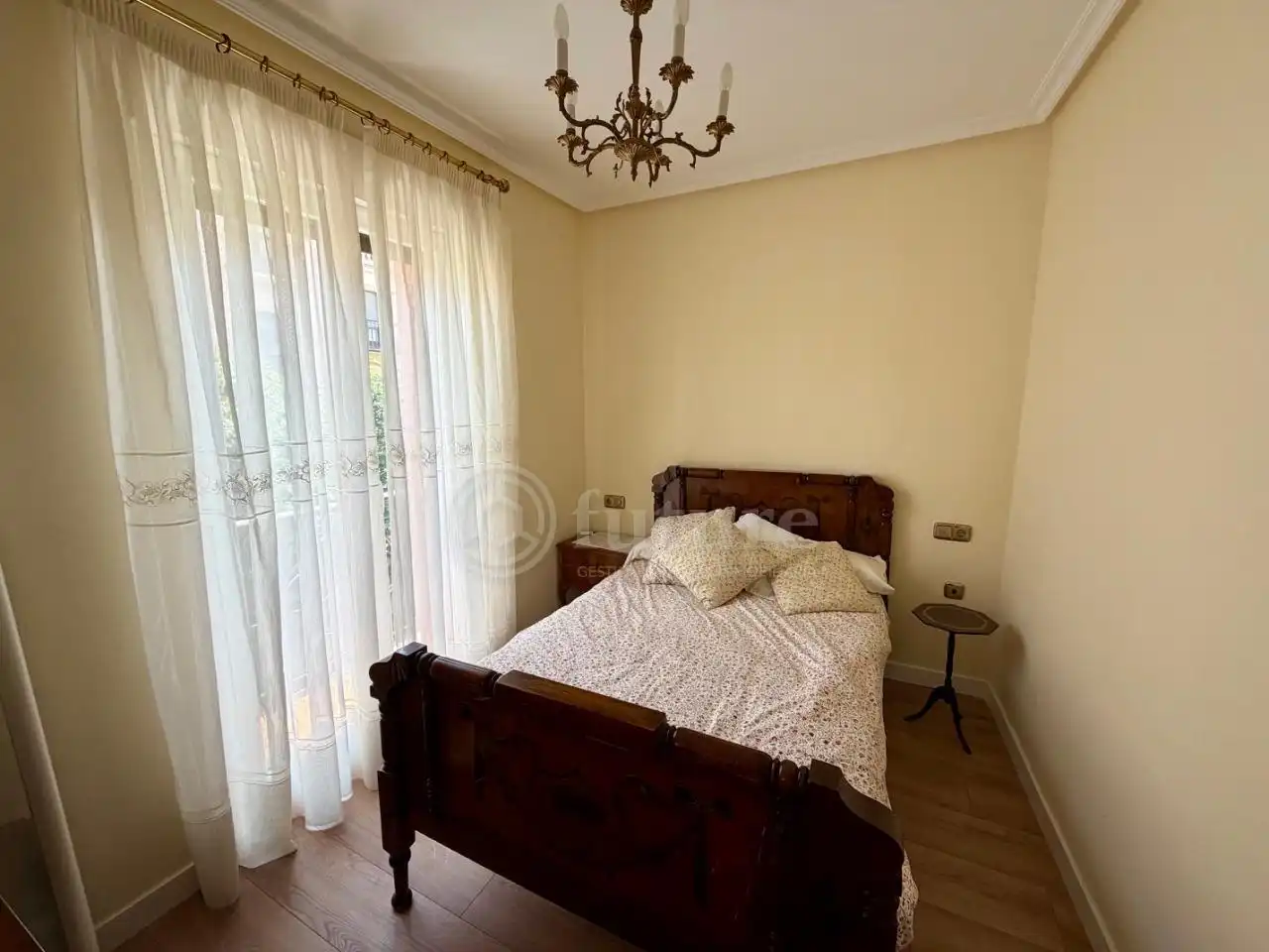 Habitación de Piso de alquiler en Salamanca con Amueblado y Balcón